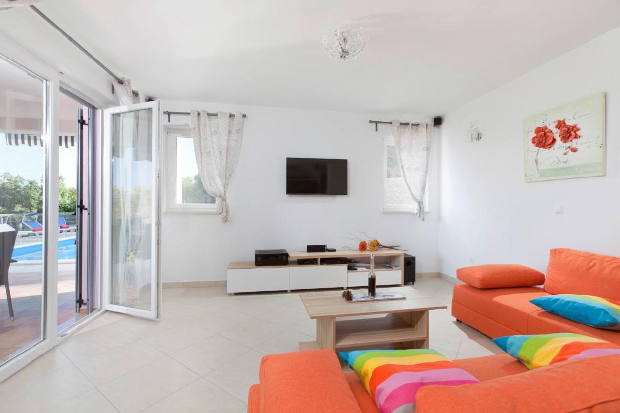 Villa Mirta In Crni Labin  Bagian luar foto
